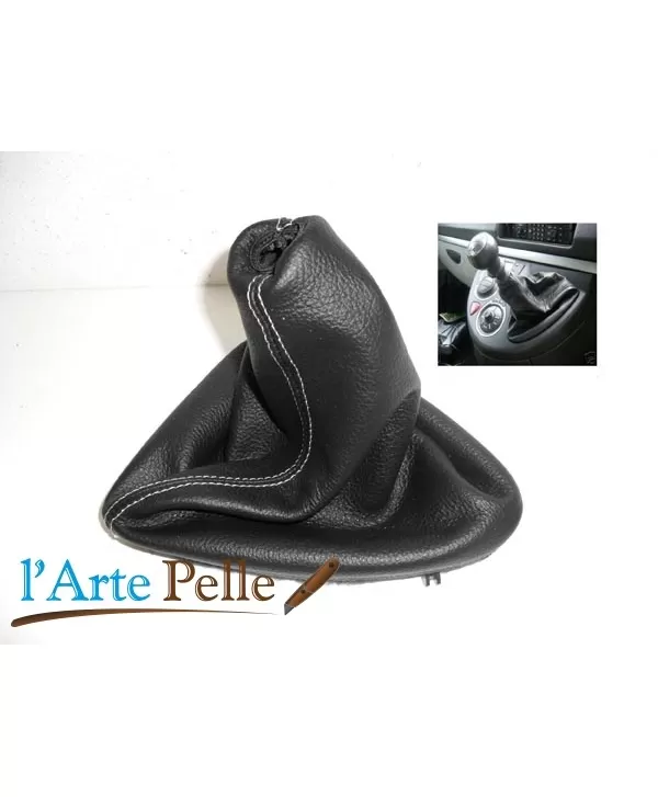 Lancia Phedra-black gear shift gaiter and white stitching