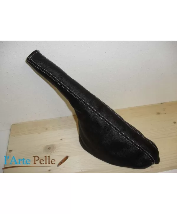 Lancia Ypsilon - black hand brake gaiter